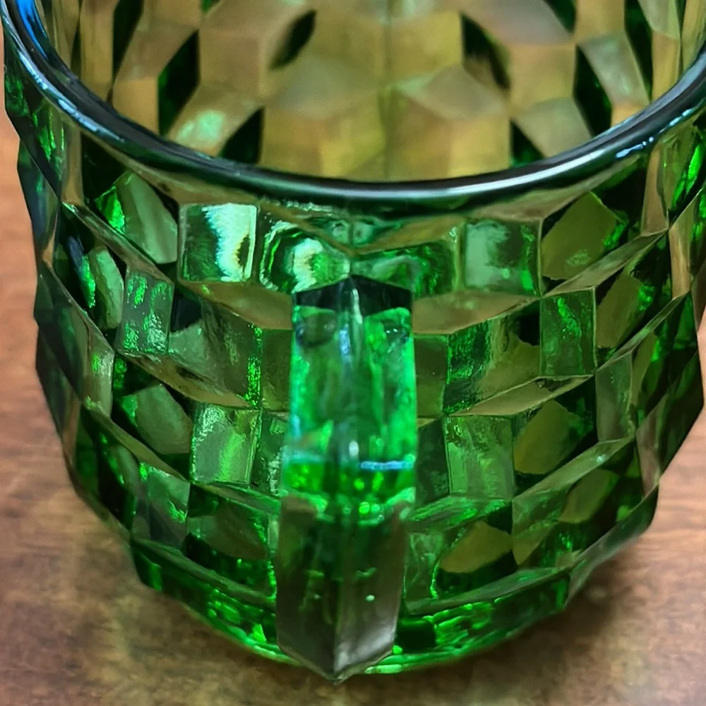 Jennette Glass Co preowned beautiful